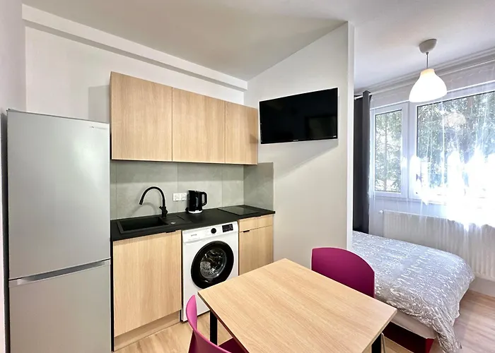 W Gdyni, Leszczynki Iv * Gdynia